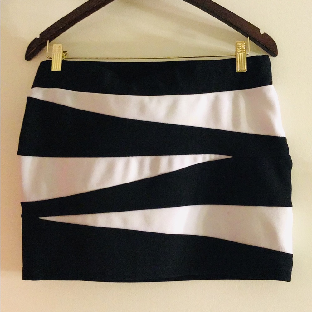 Guess Skirt